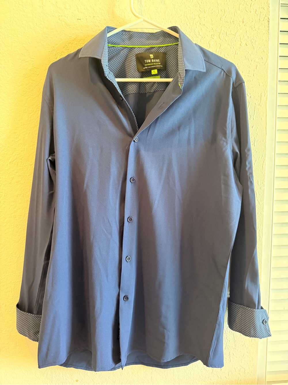 Men's Navy Long-Sleeve Casual Button-Down Shirt